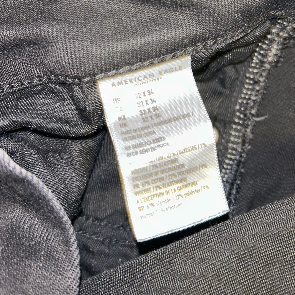 American Eagle Men’s Black Jeans. Size 32 x 34 - Picture 3 of 7
